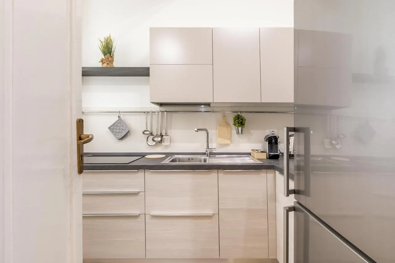 Stazione Notarbartolo Bright&Cozy Apartment Palermo